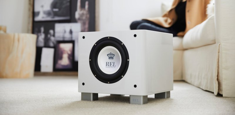 REL Acoustics T\/7x (High Gloss White) in listening room